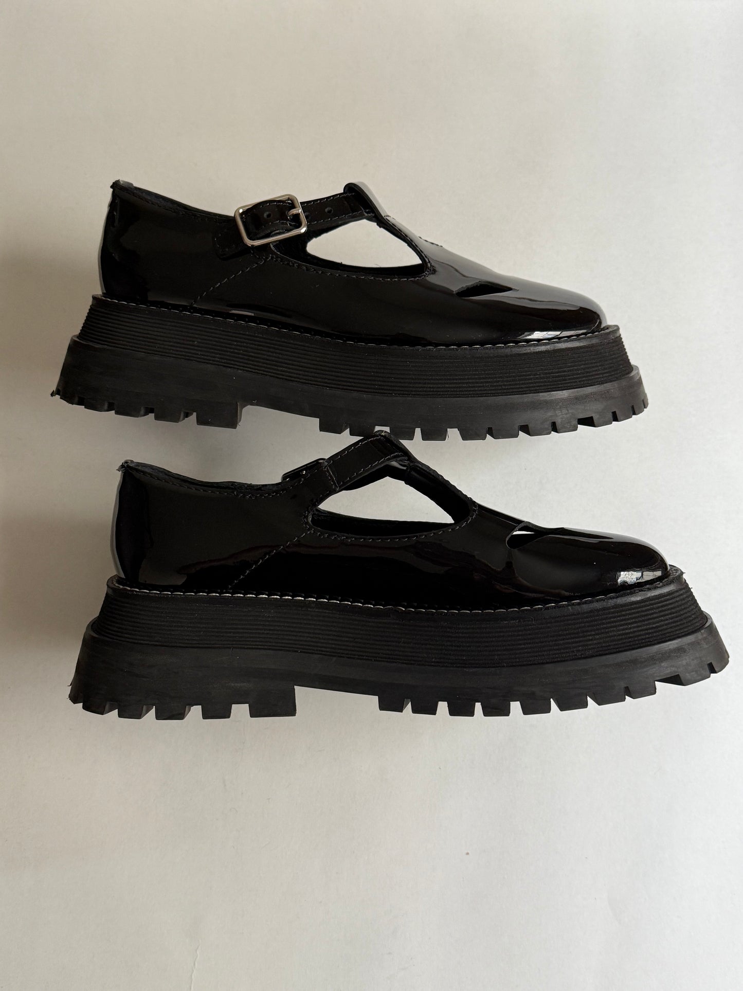 ALDWYCH MARY JANE FLATS, 35