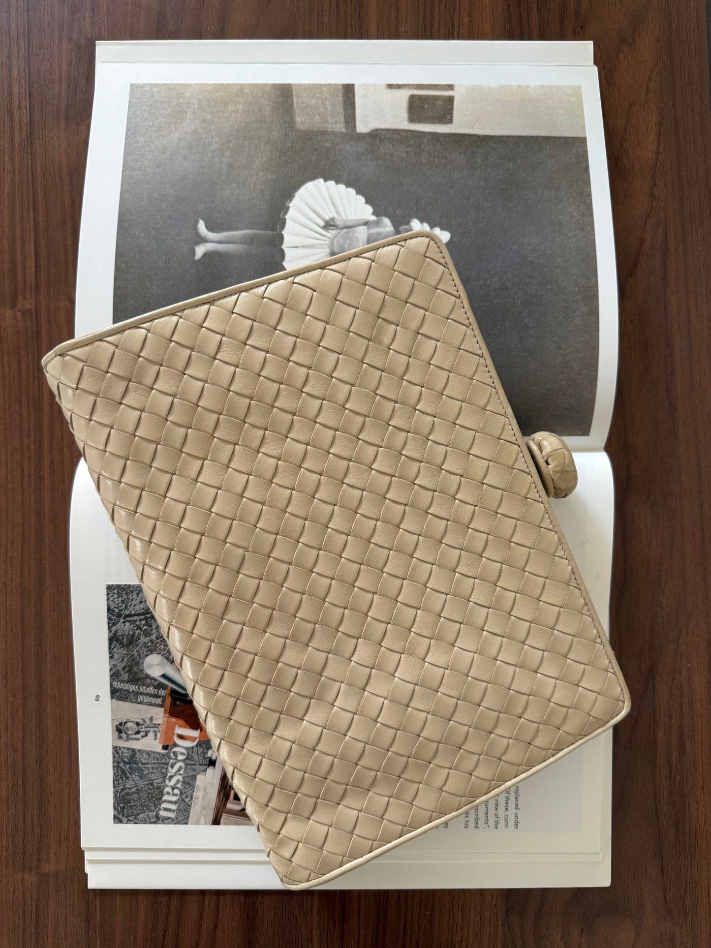 INTRECCIATO WEAVE CLUTCH